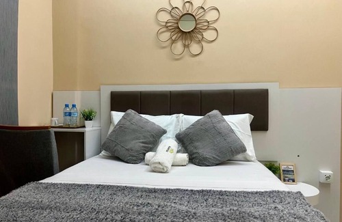 Central B House | Suncity Accomodation