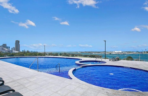 Southport Apartment | Sundale at Southport - Resort-style Panorama