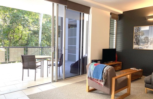 Noosa Heads Apartment | "Sundeck Retreat" - Private Luxury Near the Beach.