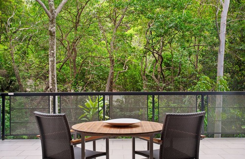 Noosa Heads Apartment | "Sundeck Retreat" - Private Luxury Near the Beach.