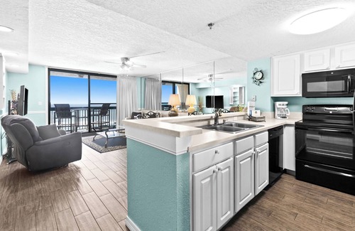 Destin Condo | SunDestin 0906 by Scenic Stays