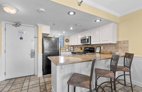 Destin Condo | SunDestin 1601 by Scenic Stays