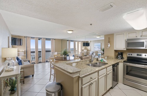 Destin Condo | SunDestin 1604 by Scenic Stays
