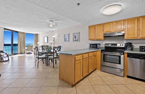 Destin Condo | SunDestin 1614 by Scenic Stays