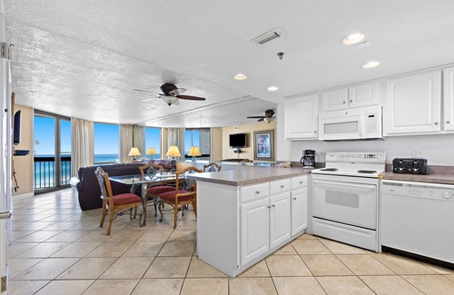 Destin Condo | SunDestin 1817 by Scenic Stays