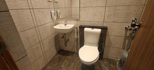 Chennai Bed & Breakfast | Sundex Multi Hall