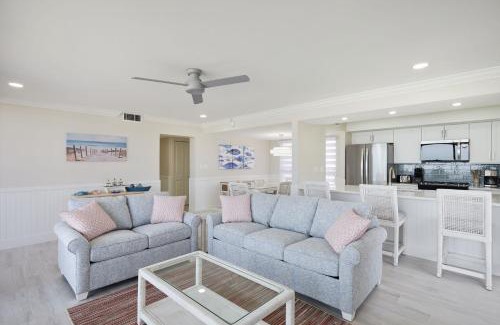 Sanibel House | Sundial A301- Gorgeous Beachfront Residence at Sundial Sanibel