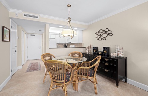 Sanibel Condo | Sundial C208: Updated w/Gulf Views, Washer/Dryer!