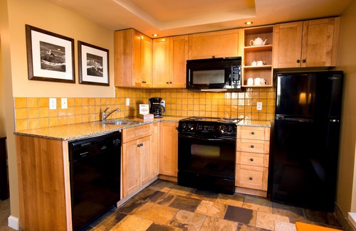Whistler Village Hotel | Sundial Hotel