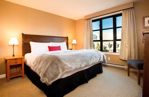 Whistler Village Hotel | Sundial Hotel