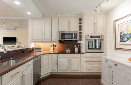Key West Condo | Sundial Luxurious 2 Bedroom Ocean View Condominium- Quality at its Best.