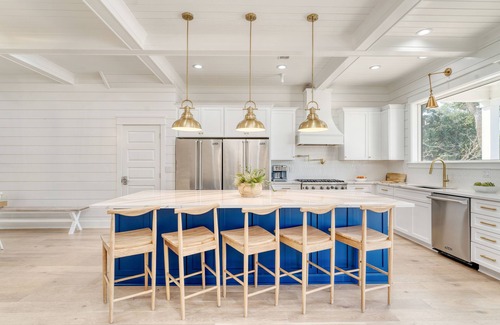 Crystal Beach House | Sunfish Elegance by AvantStay | Beach Access at an Indoor/Outdoor Paradise