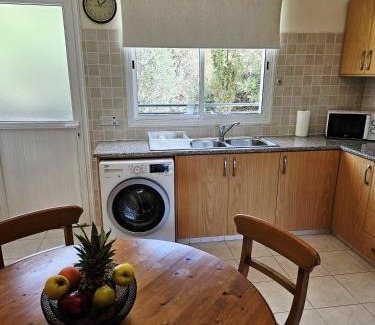 Peyia Town Apartment | Sunflower - 3 bedroom spacious apartment, Peyia