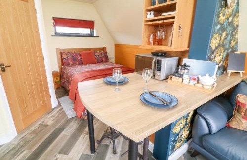 North Wheatley House | Sunflower Lodge