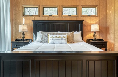 Innsbrook Ski Chalet | Sunflower Valley Chalet by Sarah Bernard, Private Wooded 3 bedroom Getaway with Fire Pit