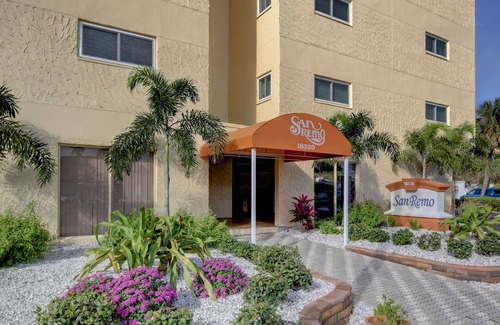 Redington Shores Condo | Sunglasses & Sunsets, Gulf View, 2BR 2BA San Remo 302