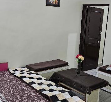 Vaishali Nagar Apartment | Sunita's homestay