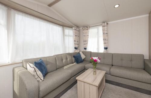 Looe House | Sunking Caravan by Belvilla