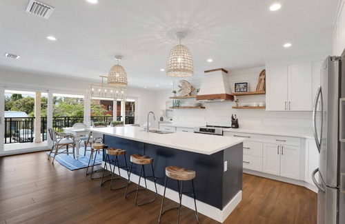 Holmes Beach House | Sunkissed&Salty: Prime Location!