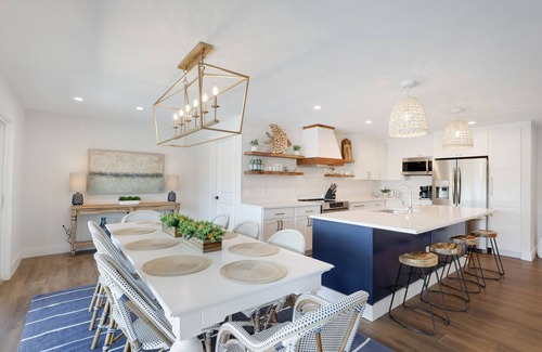 Holmes Beach House | Sunkissed&Salty: Prime Location!