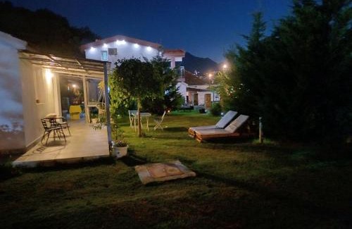 Virpazar House | Sunlight Cottage Maya