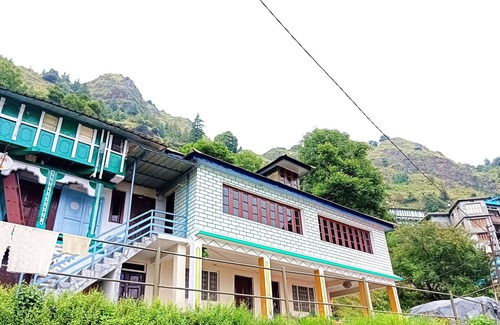 Chakrata House | Sunlight HomeStay nPeacefull nature between the hiils and mountains