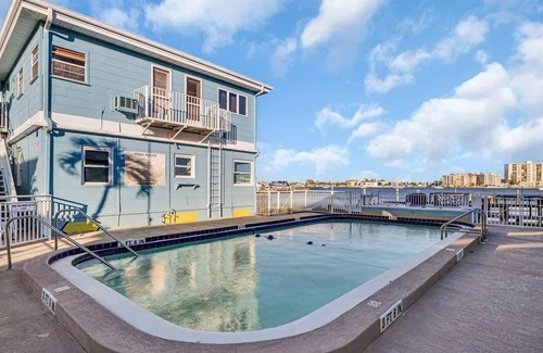 Clearwater Beach Apartment | Sunlit Condo, Heated Pool, across from Beach!
