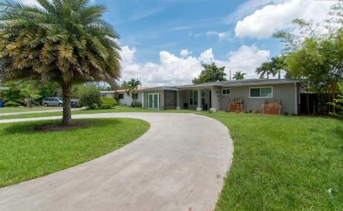 South Lake House | Sunlit Escape 3BR and 2BA with Private Pool and Backyard