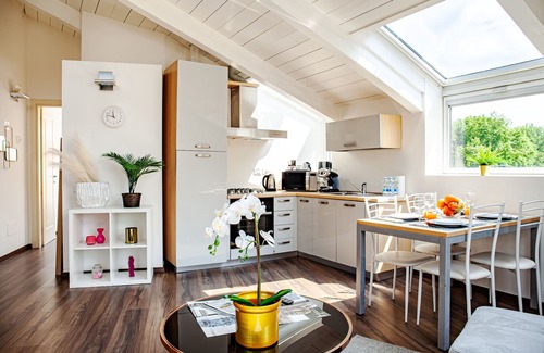 Ghisolfa Apartment | Sunlit /sunlit with large terrace