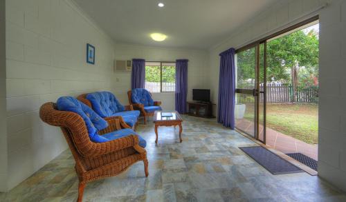 Kinka Beach Hotel | Sunlover Lodge