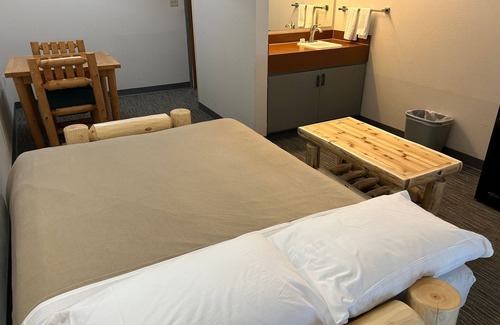 Potosi Cabin | Sunnen Lodge YMCA Lofted Room | Meals Included