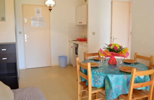 Frejus Apartment | Sunny 1-Bedroom Apt with Pool, Near Old Fréjus, Sleeps 4