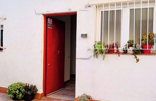 Gracia Apartment | Sunny 2 BD Penthouse in Gracia. Virreina Square
