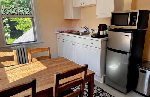 Lenox House | Sunny 2-bed House in Downtown Lenox with WiFi and AC, Kitchenette