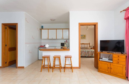 Arona Apartment | Sunny 2-Bedrooms With Large Terrace. WiFi