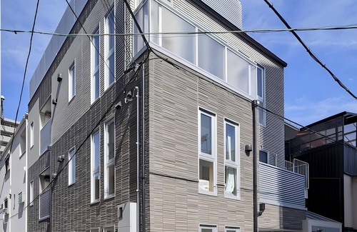 Nishi Apartment | Sunny 3 - guest American - style Osaka apt.Private bath, kitchen. Unit 302.