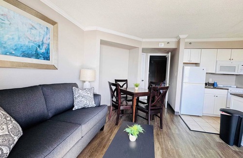 Myrtle Beach Apartment | Sunny amazing Ocean View Condo