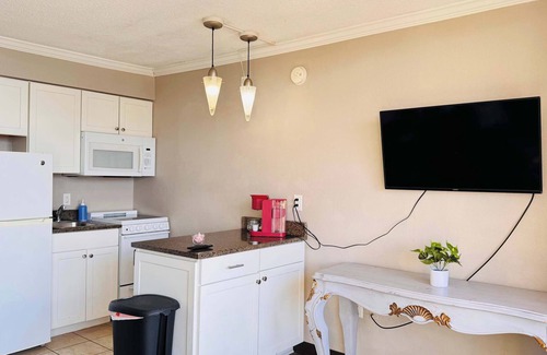 Myrtle Beach Apartment | Sunny amazing Ocean View Condo