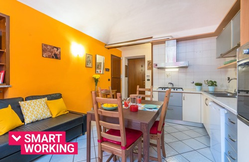 Vanchiglietta Apartment | Sunny Apartment by Wonderful Italy