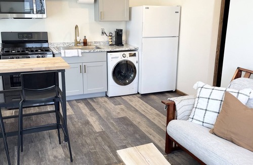 Kenai Apartment | Sunny apartment in the heart of Kenai
