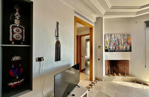 Ouahat Sidi Brahim Apartment | Sunny apartment with rooftop Water Park included