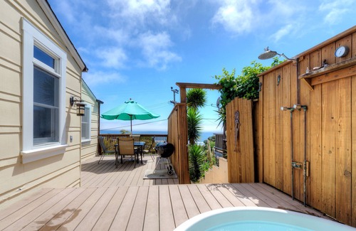Stinson Beach House | Sunny Beach Cottage with Amazing Views