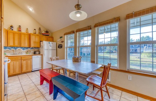 Rockaway Beach House | Sunny Beach House with Private Hot Tub, Firepit, & Tons of Space - Dogs OK
