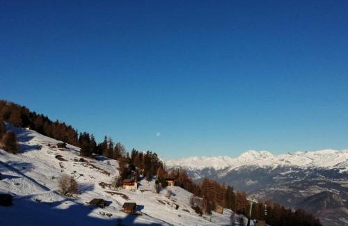 Veysonnaz Ski Chalet | Sunny chalet in Veysonnaz for 10 guests