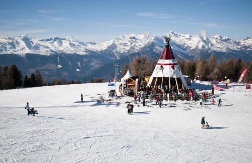 Veysonnaz Ski Chalet | Sunny chalet in Veysonnaz for 10 guests