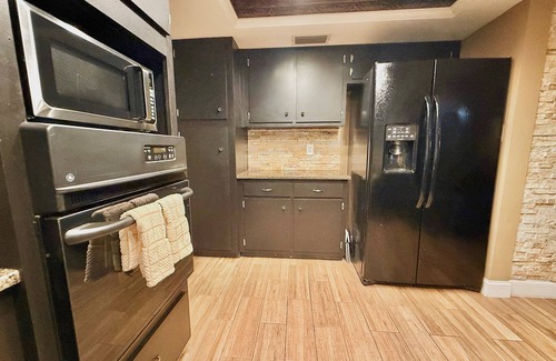 Clearwater House | Sunny Clearwater Escape | 3BR + Game Room + Pool + 3 Baths