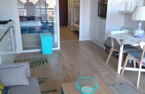 Le Touquet-Paris-Plage Apartment | Sunny, contemporary studio, double cabin, 4 beds, facing west.