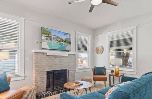 Pinecrest West Park House | Sunny Days - Pet Friendly 3 BR Home with Heated Pool & Hot Tub