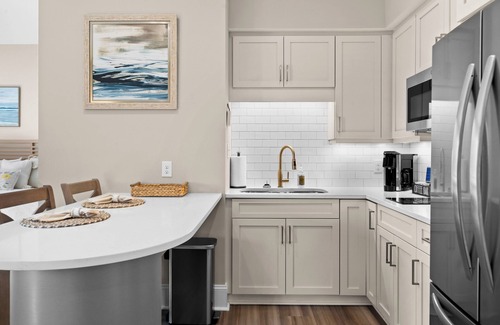Morehead City Condo | Sunny Days Retreat- Waterfront Getaway in the Heart of Morehead City!