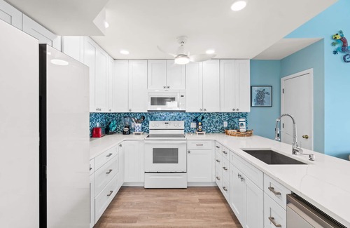 Cape San Blas House | Sunny Daze - Gulf View, Easy Walk To Beach, WiFi, Sleeps 7
